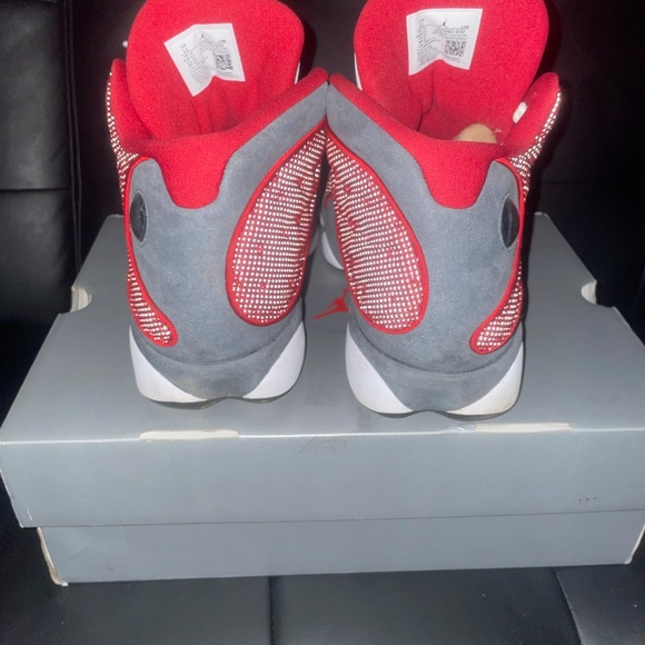 Jordan 13 size 11 - Picture 3 of 5